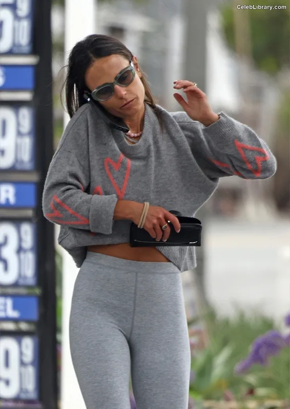 Jordana Brewster photo 4 of 373