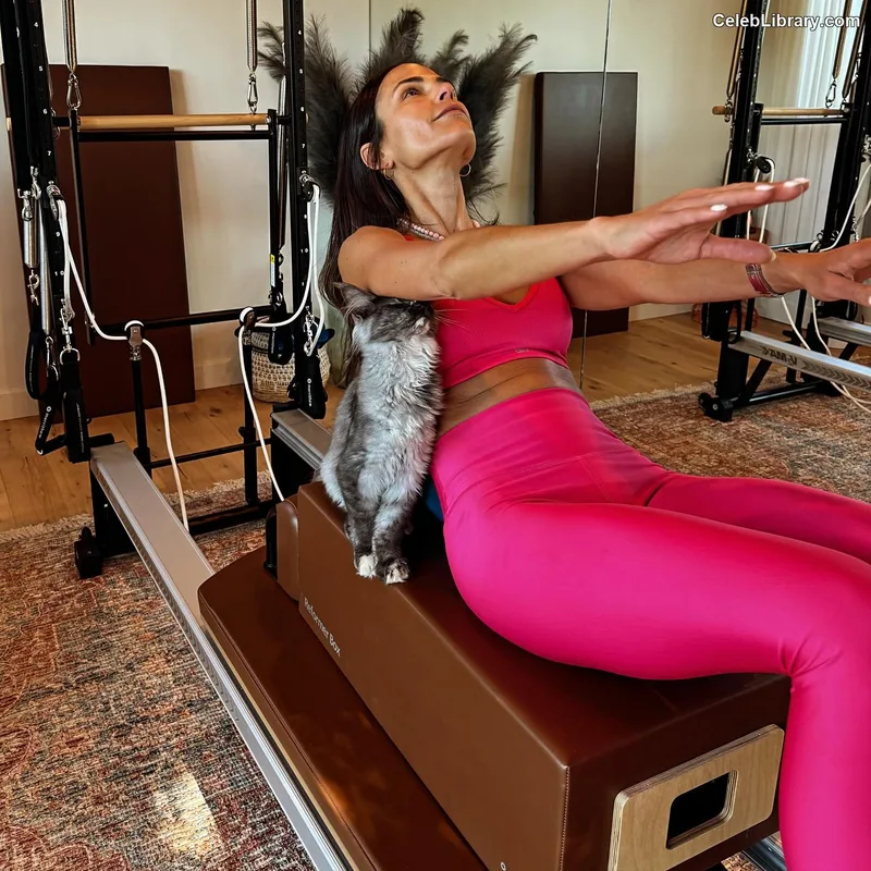 Jordana Brewster photo 14 of 373