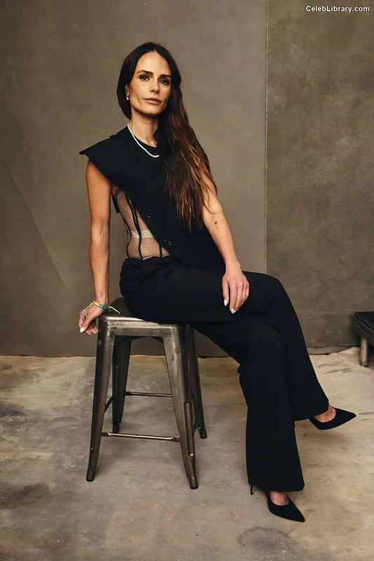 Jordana Brewster photo 24 of 373