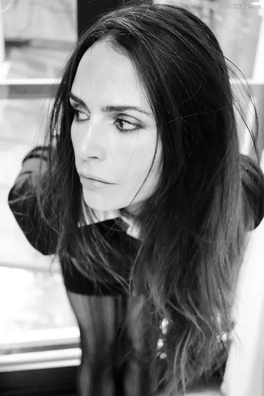 Jordana Brewster photo 18 of 373