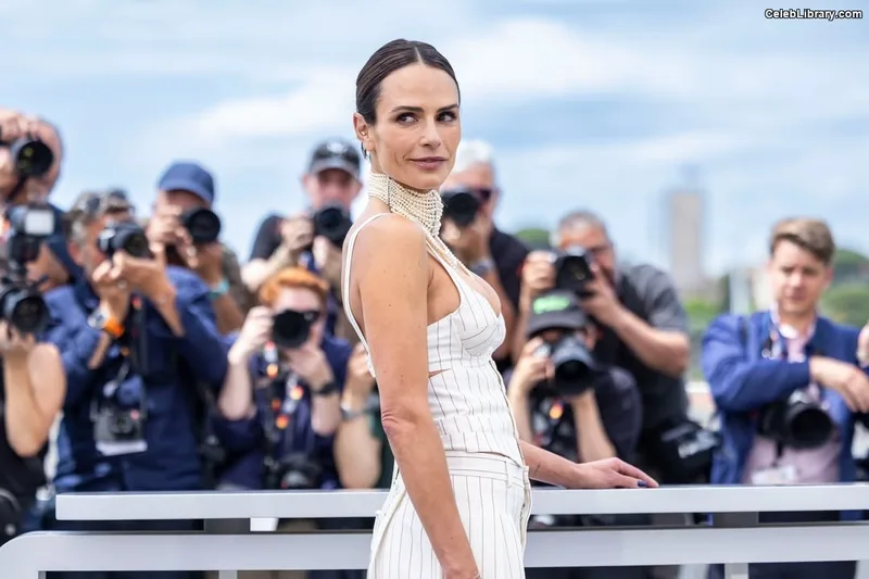 Jordana Brewster photo 6 of 373