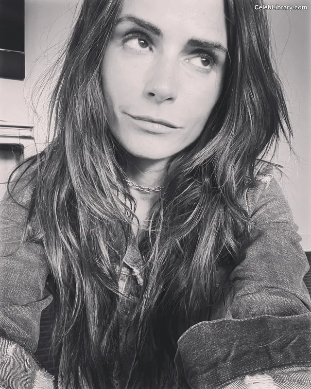 Jordana Brewster photo 15 of 373