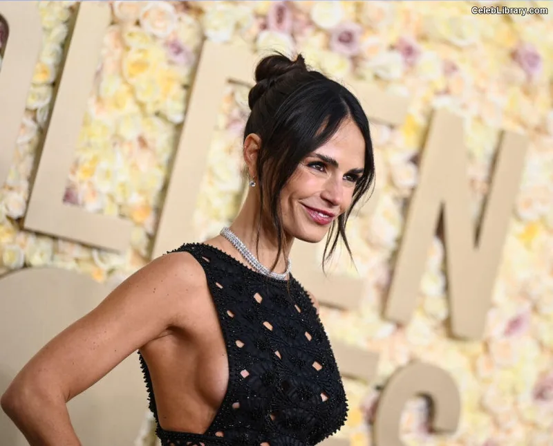 Jordana Brewster photo 17 of 373