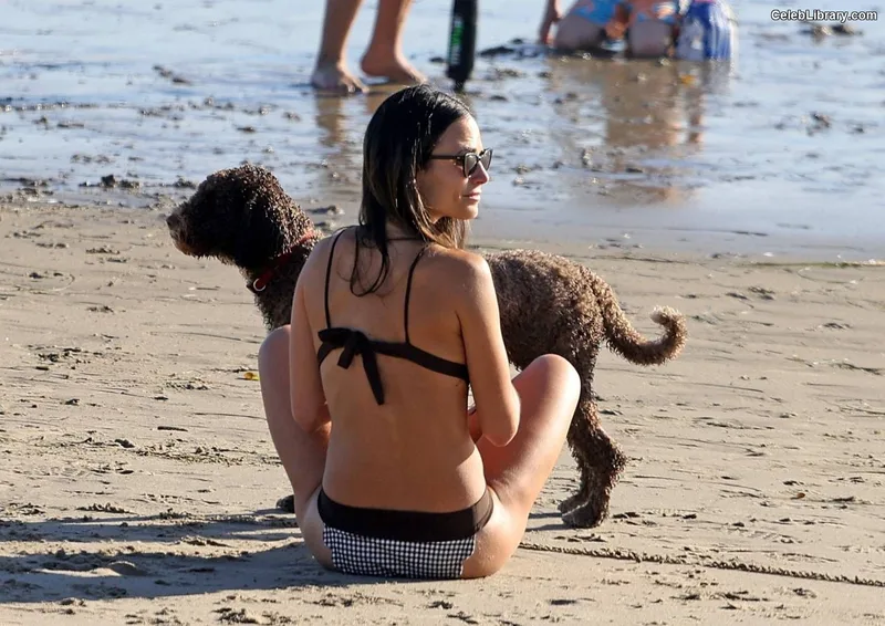 Jordana Brewster photo 5 of 373
