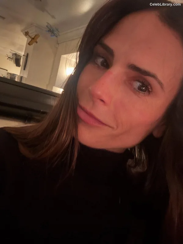 Jordana Brewster photo 6 of 373