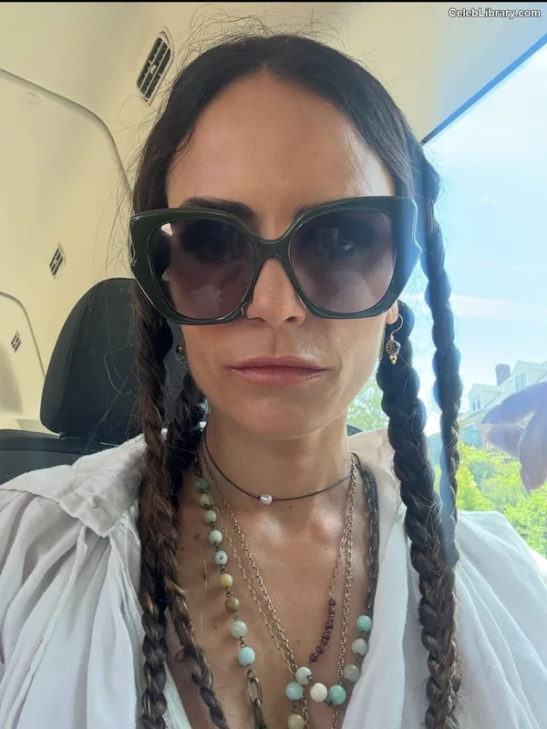Jordana Brewster photo 19 of 373
