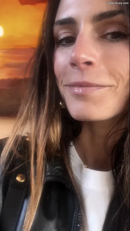 Jordana Brewster photo 16 of 373