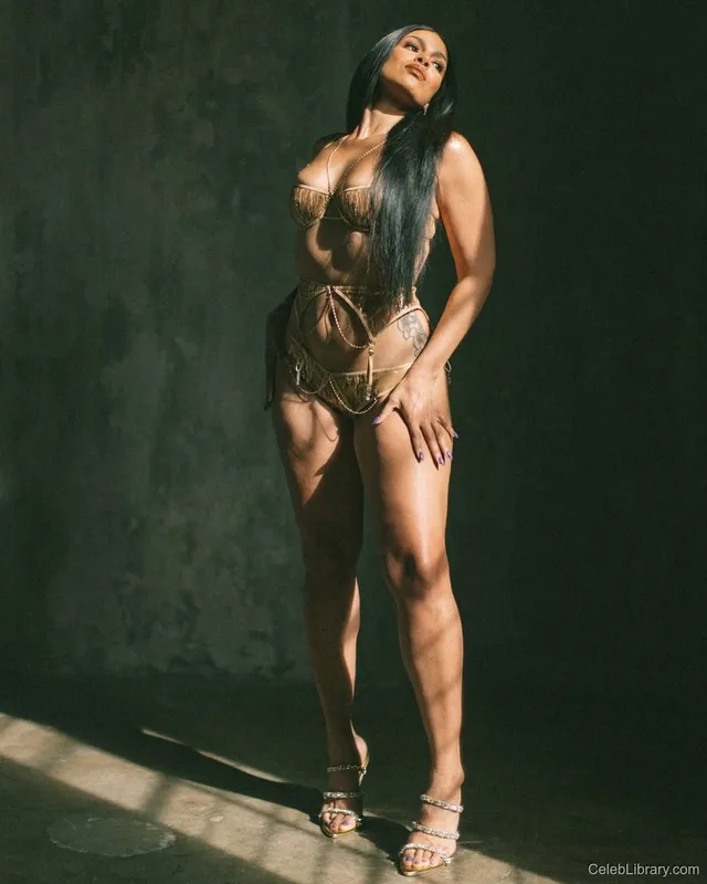 Jordin Sparks photo 2 of 10