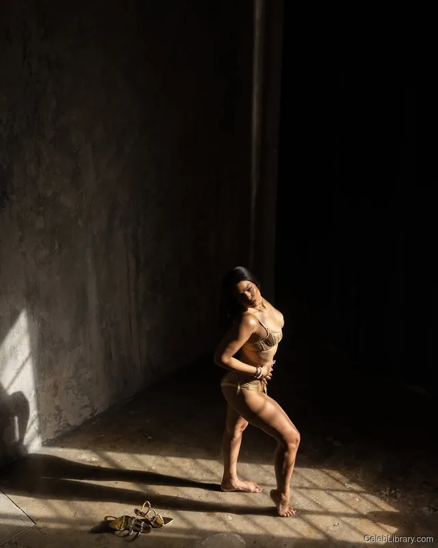 Jordin Sparks photo 3 of 10