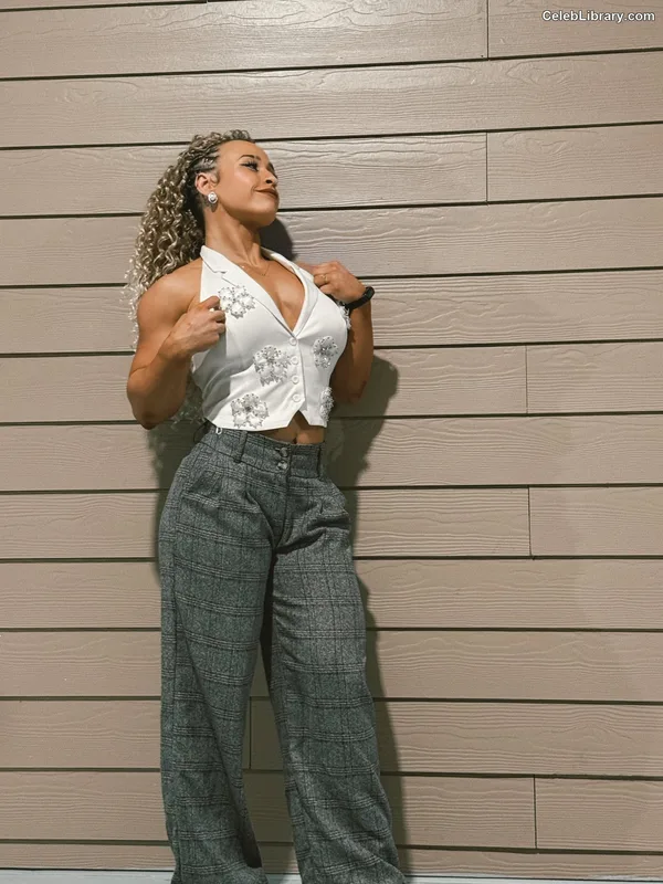 Jordynne Grace photo 24 of 1123