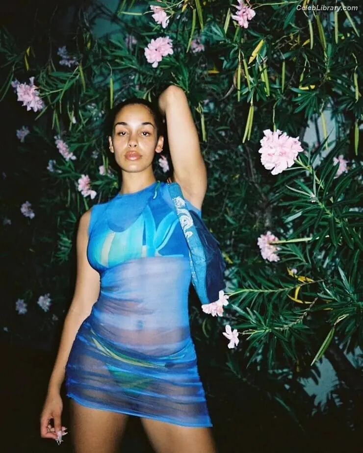 Jorja Smith photo 9 of 118
