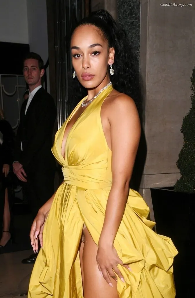 Jorja Smith photo 8 of 118