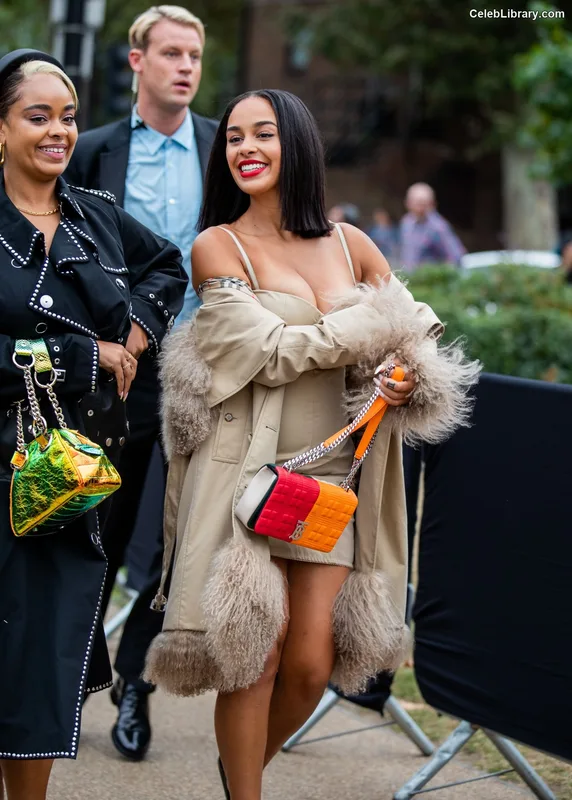 Jorja Smith photo 5 of 118