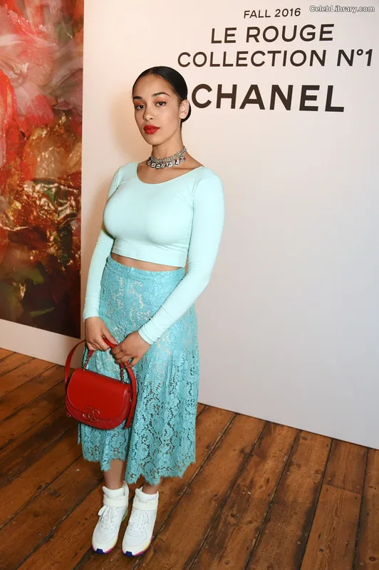Jorja Smith photo 19 of 118