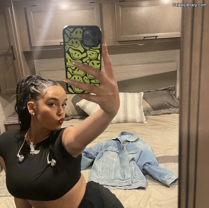 Jorja Smith photo 17 of 118