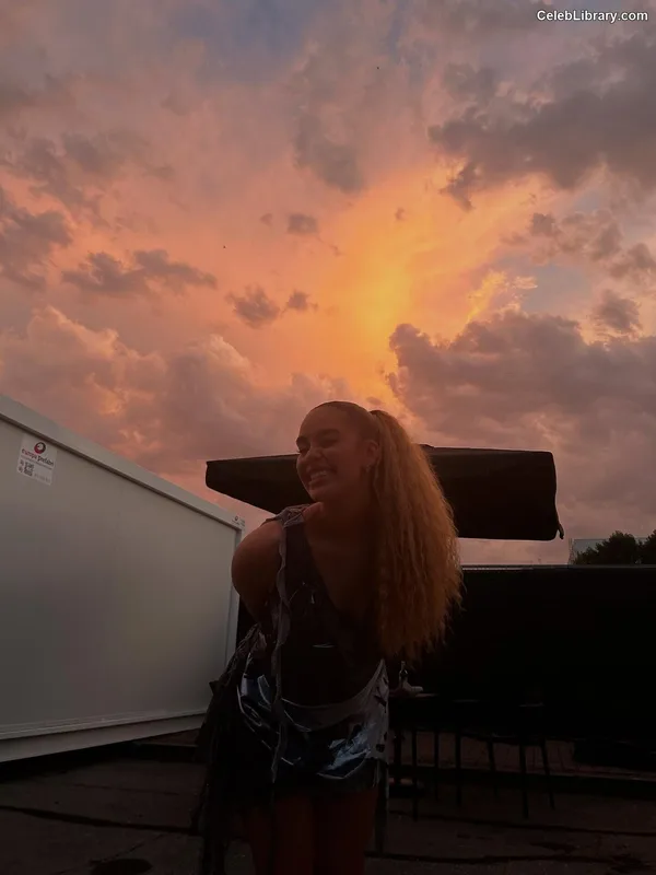 Jorja Smith photo 11 of 118