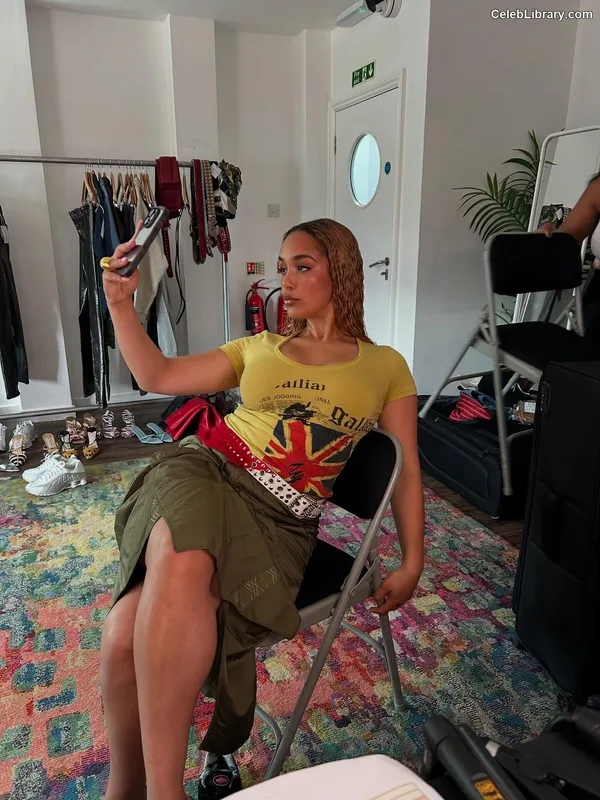 Jorja Smith photo 15 of 118