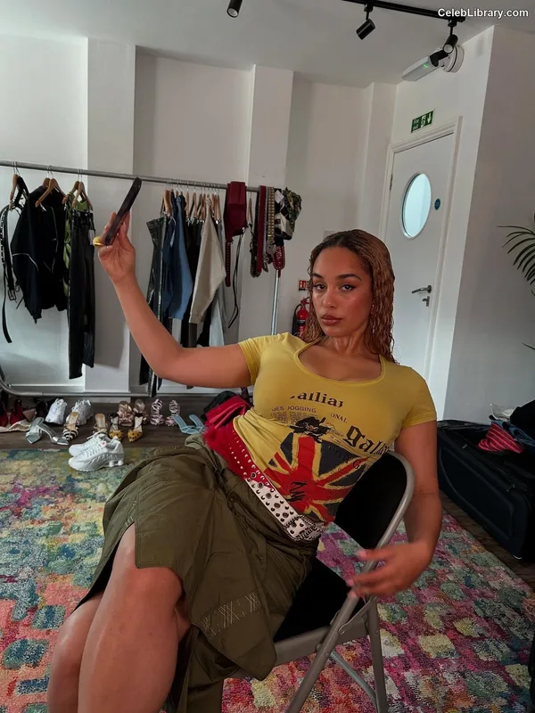 Jorja Smith photo 18 of 118
