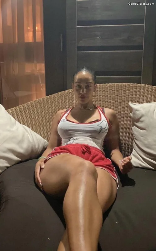 Jorja Smith photo 10 of 118