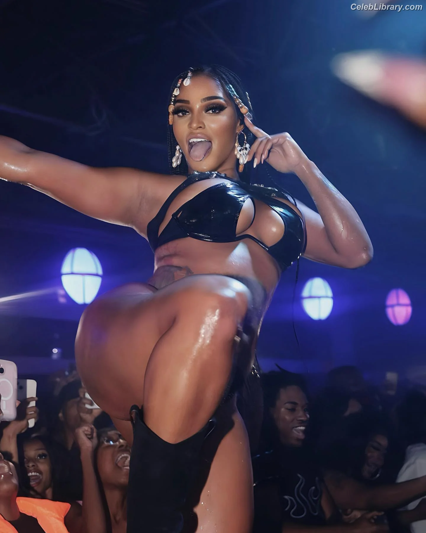 Joseline Hernandez photo 5 of 430