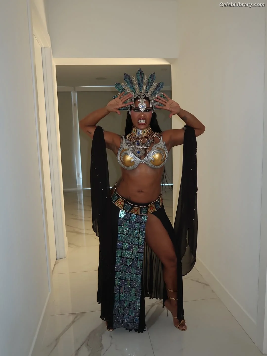 Joseline Hernandez photo 10 of 430