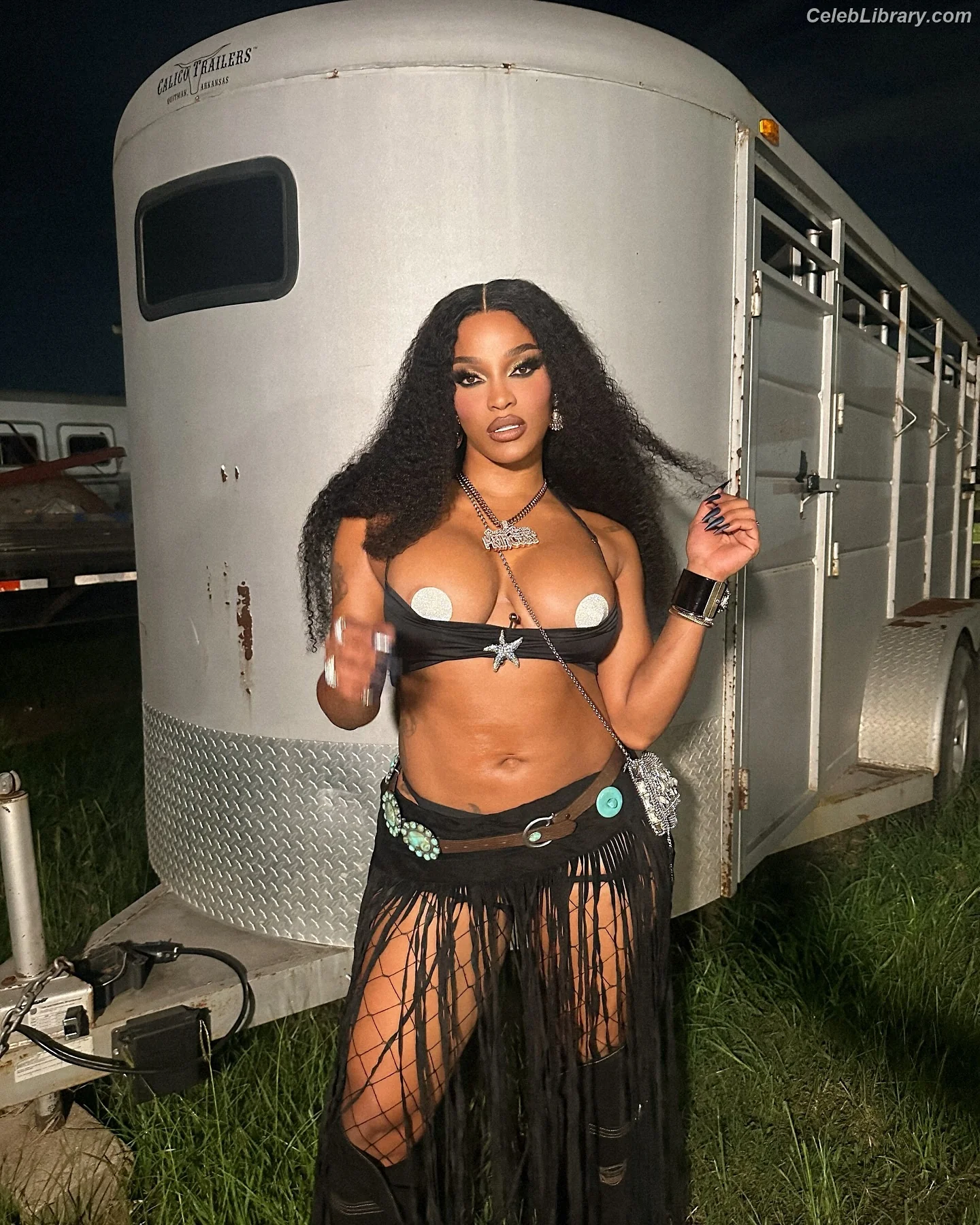 Joseline Hernandez photo 12 of 430