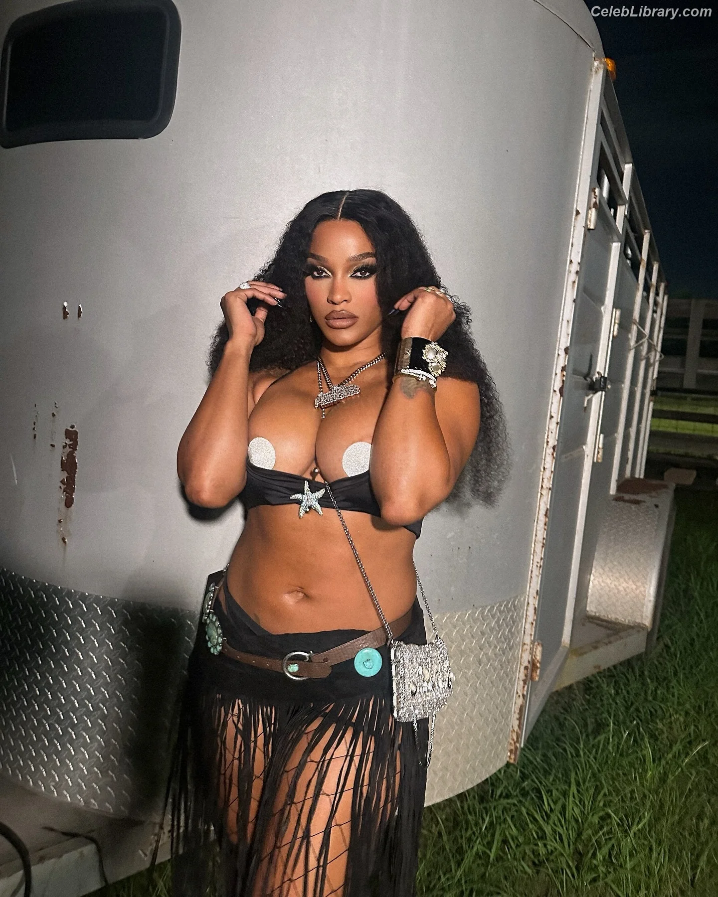 Joseline Hernandez photo 14 of 430