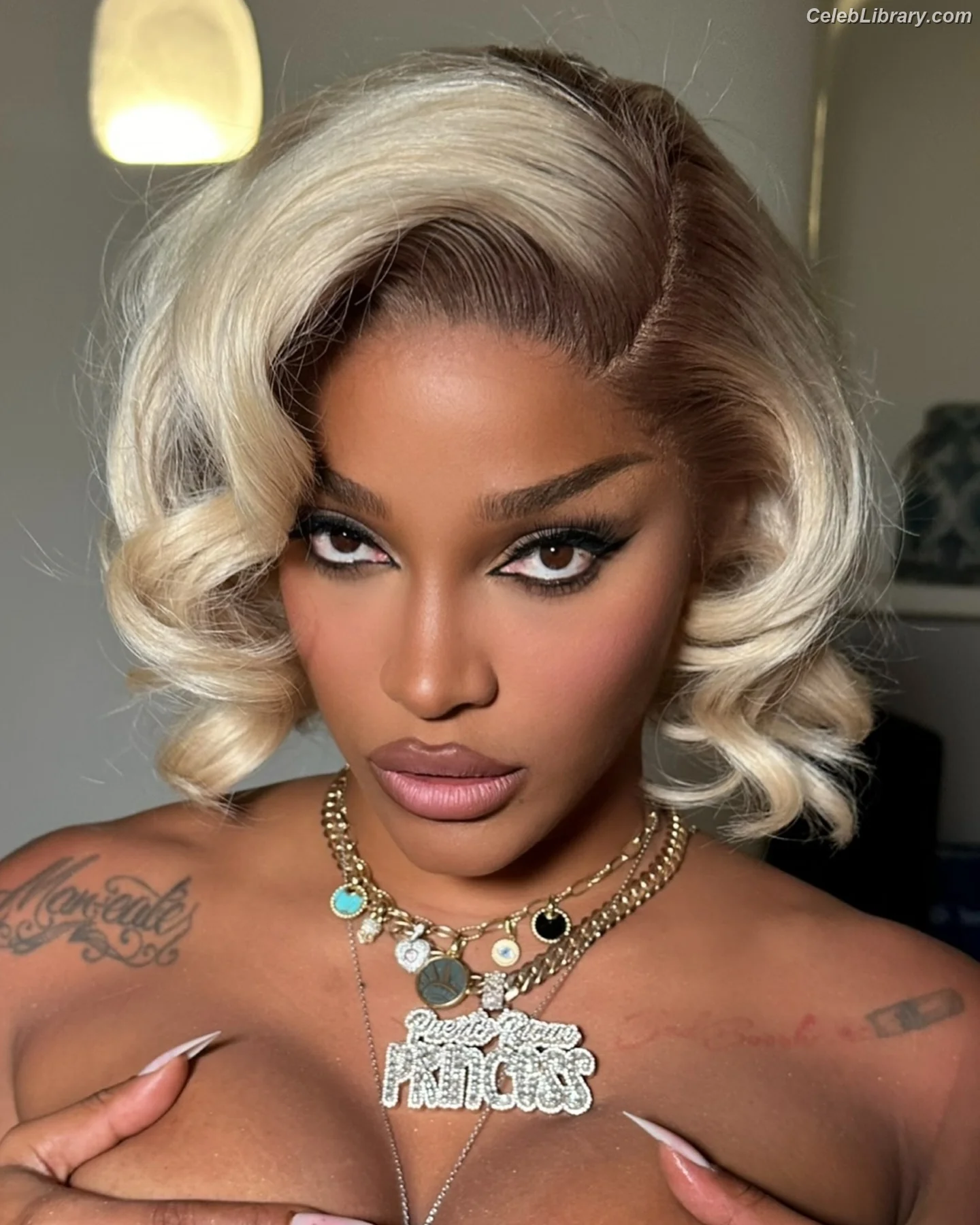 Joseline Hernandez photo 14 of 430