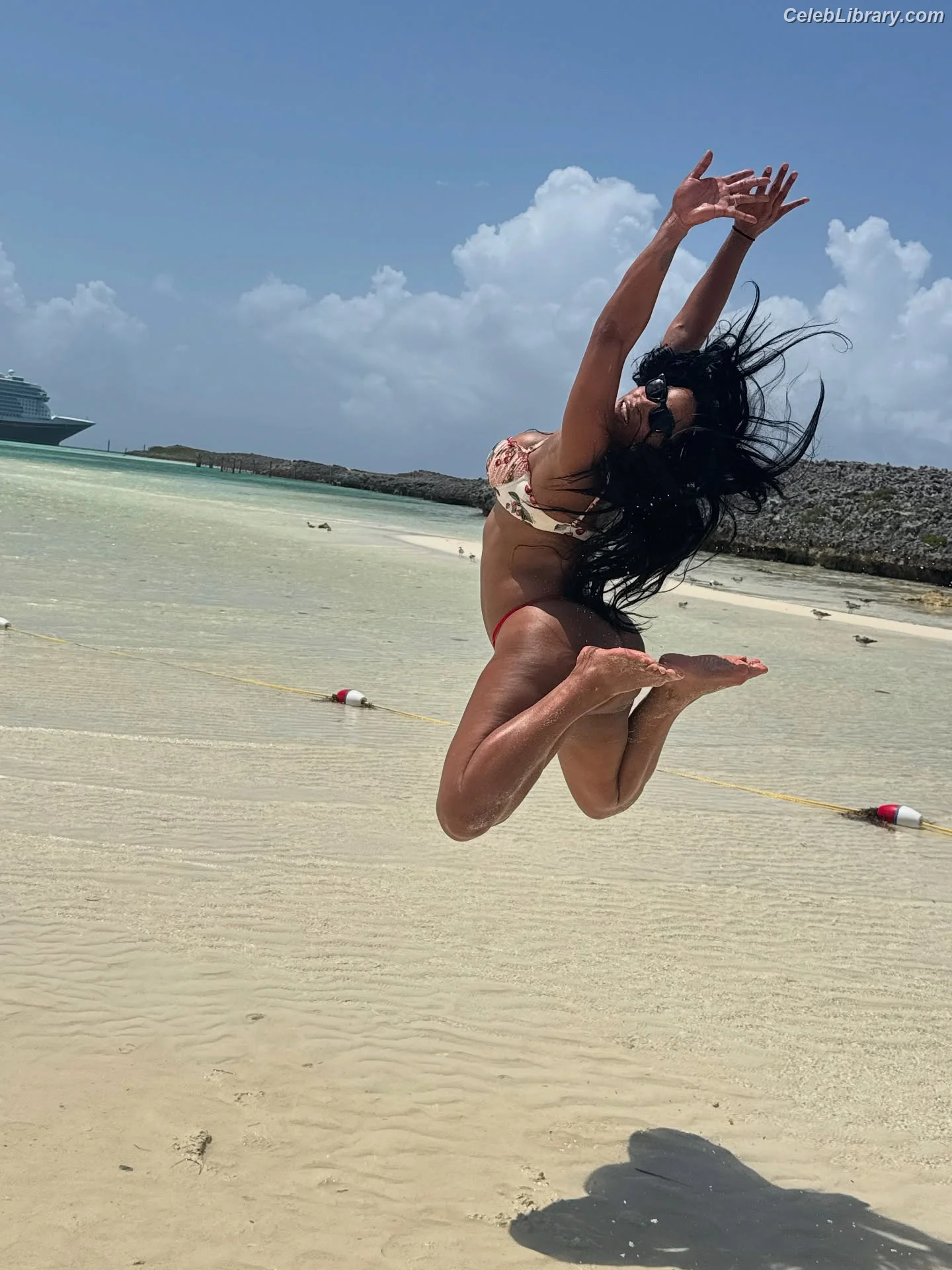 Joseline Hernandez photo 10 of 430