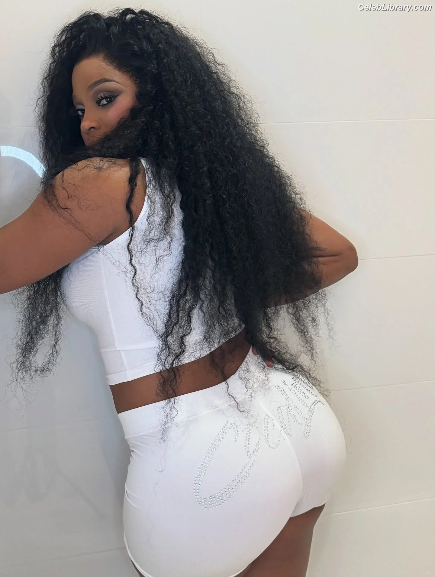 Joseline Hernandez photo 4 of 430