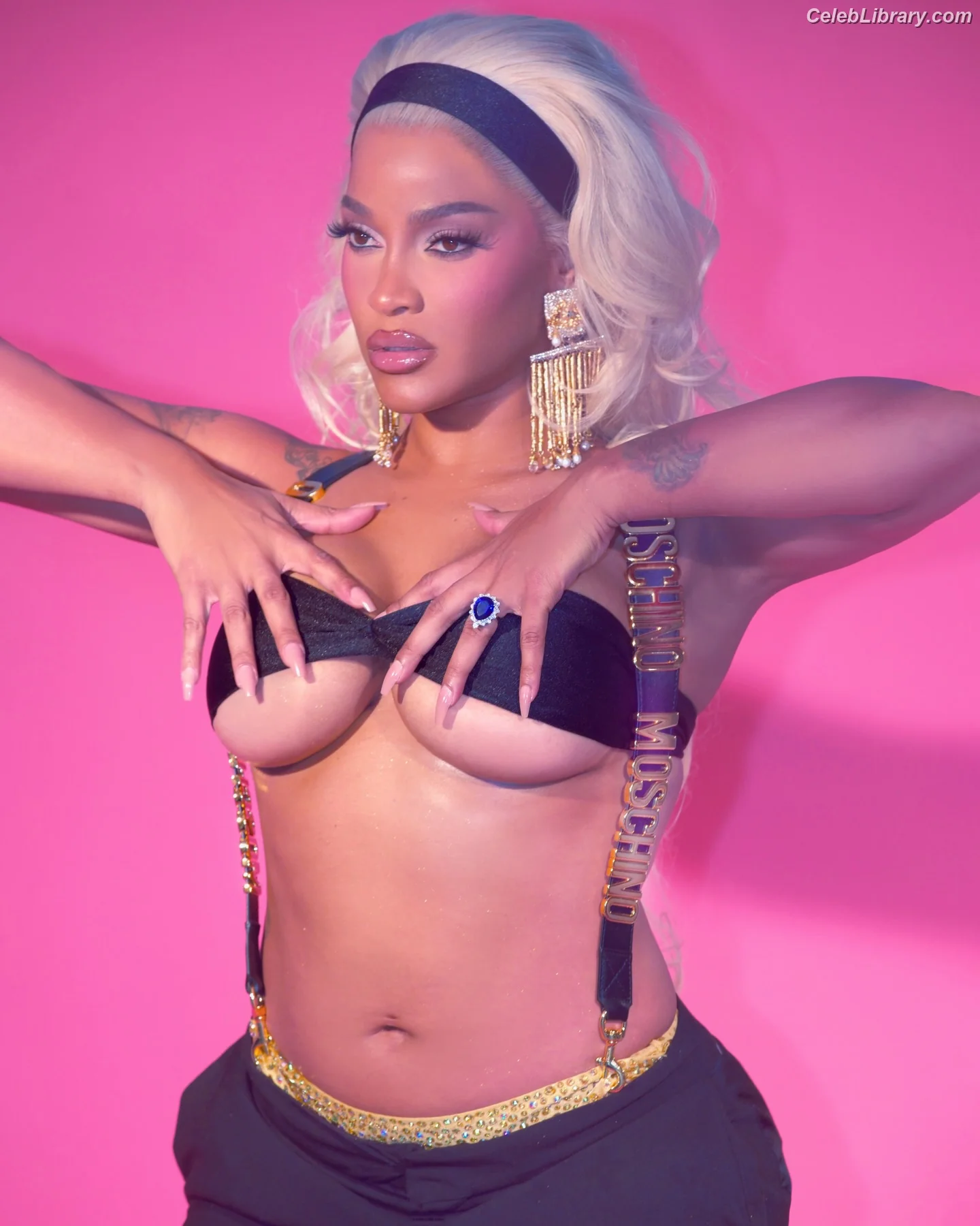 Joseline Hernandez photo 16 of 430