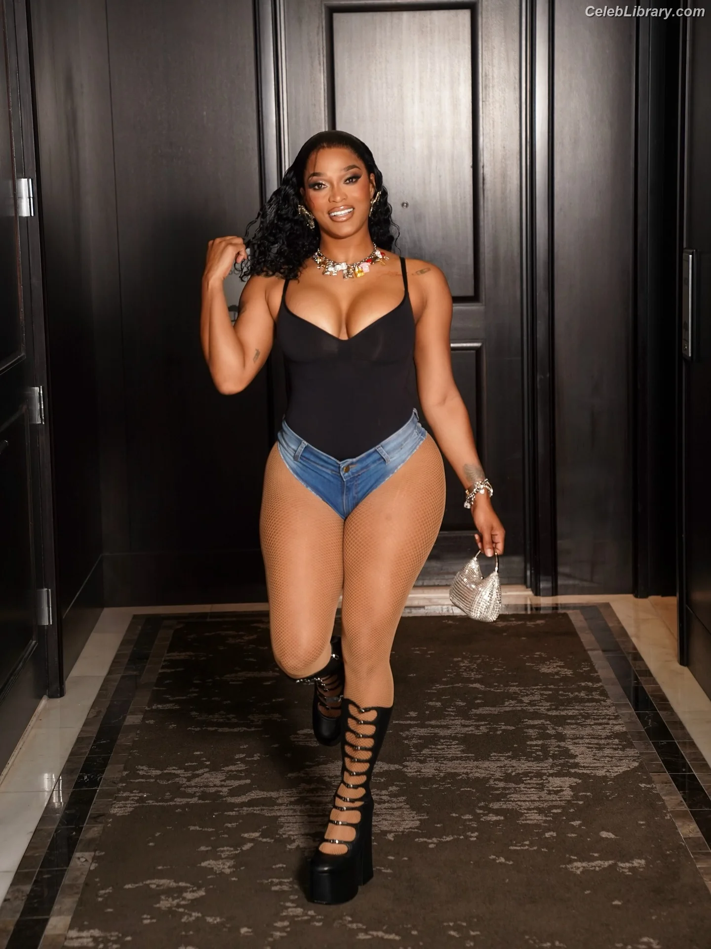 Joseline Hernandez photo 11 of 430
