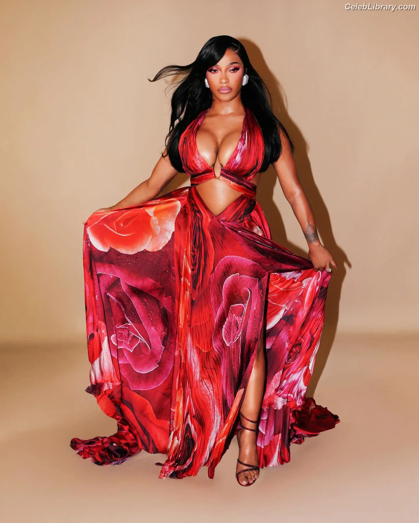 Joseline Hernandez photo 1 of 430