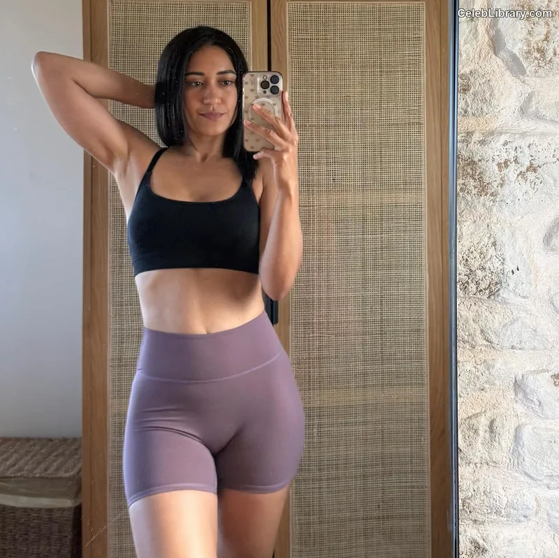 Josephine Jobert photo 2 of 43