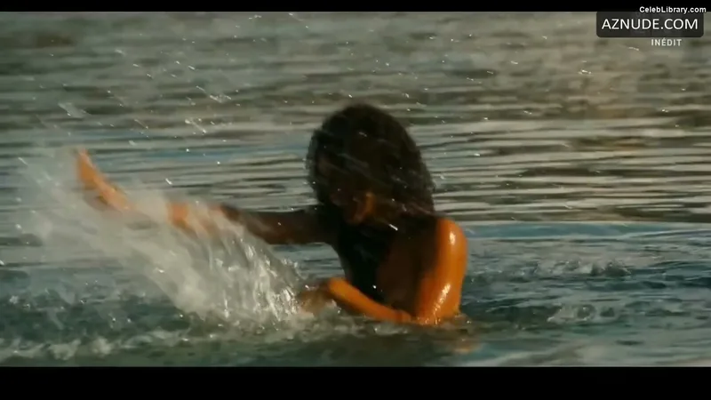 Josephine Jobert photo 17 of 43