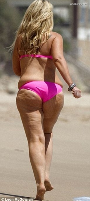 Josie Gibson photo 7 of 50