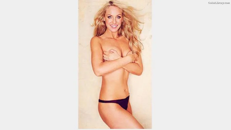 Josie Gibson photo 22 of 50