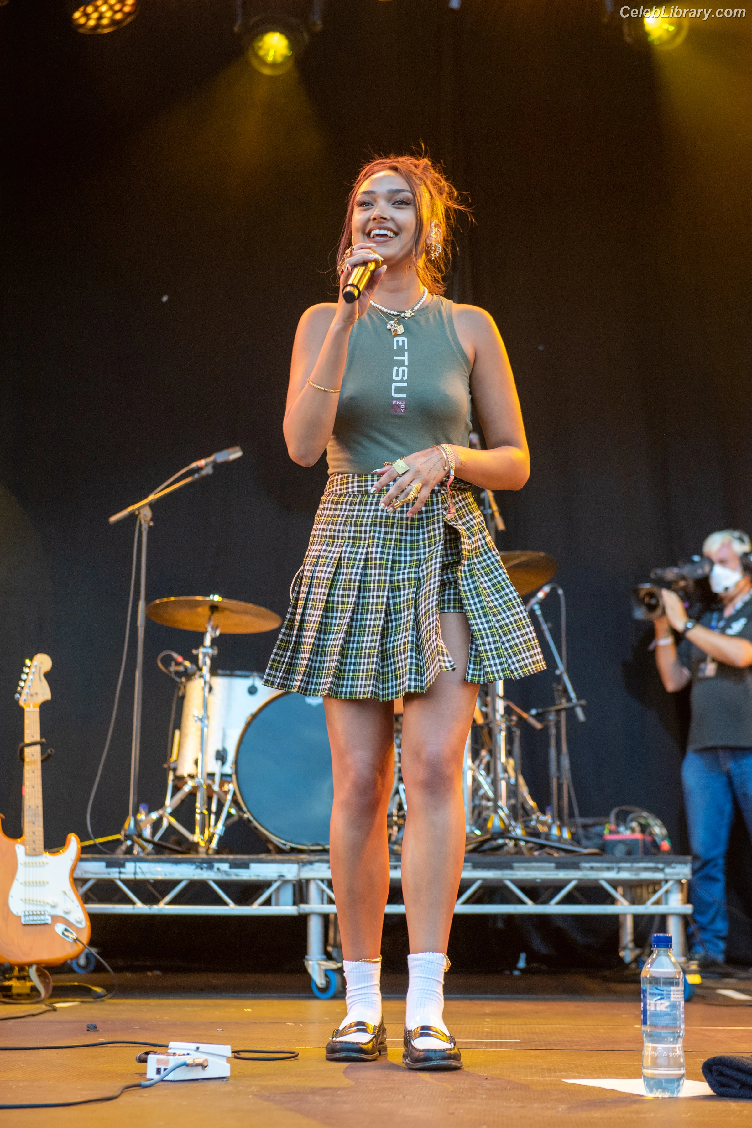 Joy Crookes photo 16 of 20