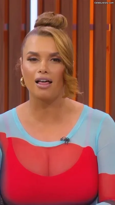 Joy Taylor photo 23 of 1109
