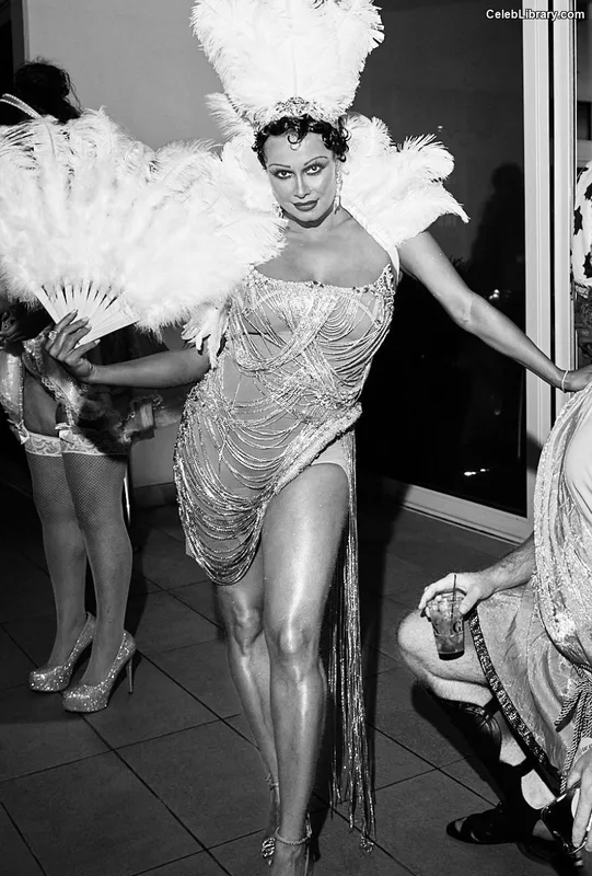 Joy Taylor photo 10 of 1109