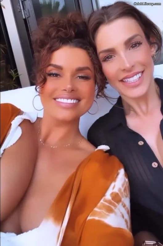 Joy Taylor photo 21 of 1109