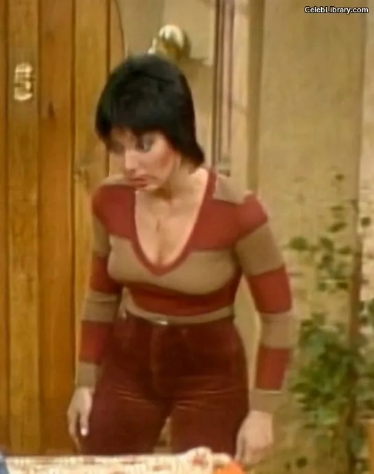 Joyce Dewitt photo 3 of 120