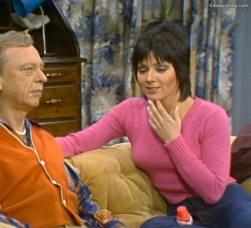 Joyce Dewitt photo 5 of 120