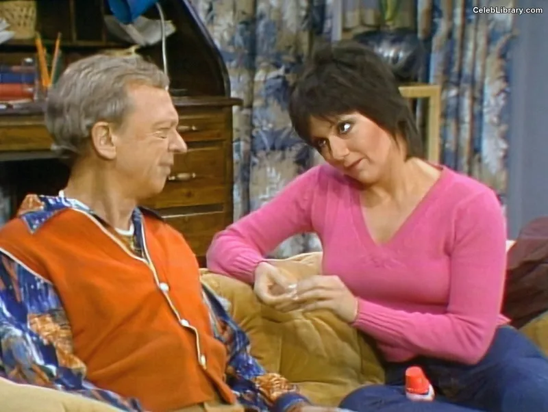 Joyce Dewitt photo 6 of 120