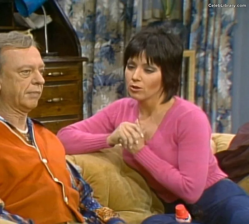 Joyce Dewitt photo 7 of 120