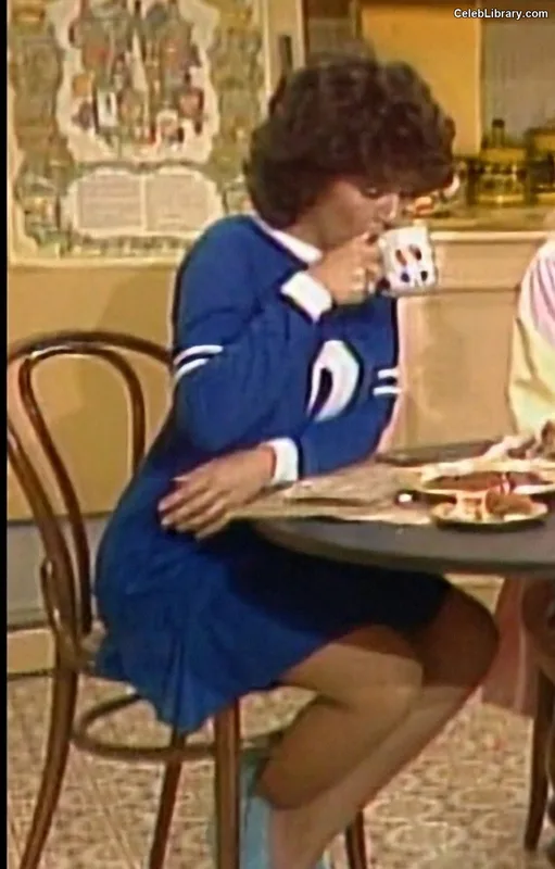 Joyce Dewitt photo 7 of 120