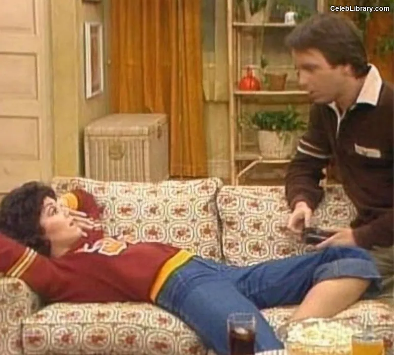 Joyce Dewitt photo 8 of 120