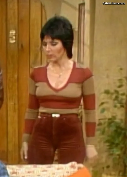 Joyce Dewitt photo 18 of 120