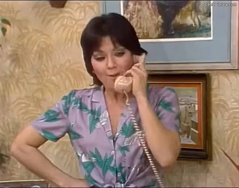 Joyce Dewitt photo 24 of 120