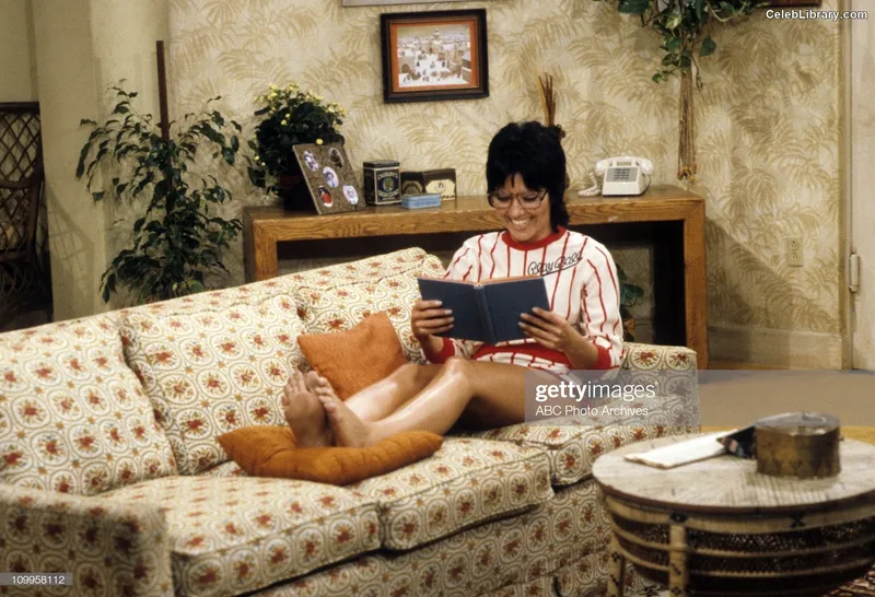 Joyce Dewitt photo 9 of 120